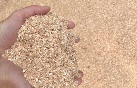 Peninsula Softwood Mini Flake Showblend Shavings, 4 cu. ft., Pallet 40 Bags